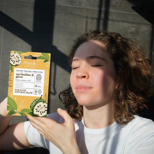 Élénkítő fátyolmaszk koffeinnel és cherimoyával, Revitalise & Glow